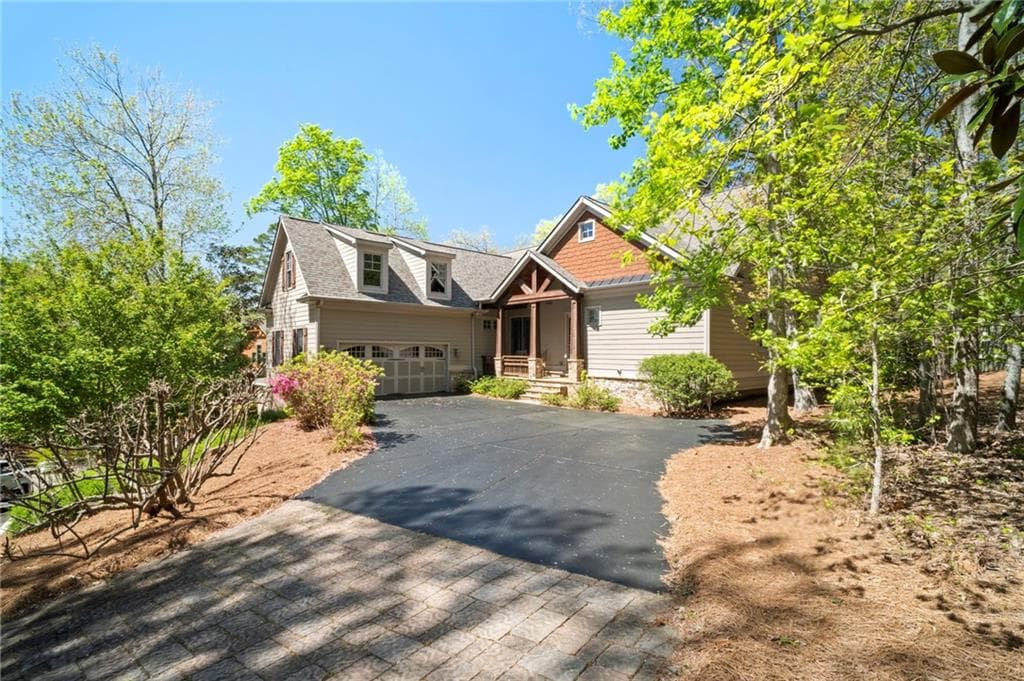 3 bedroom, 3 bathroom, 2,188 sq ft single family residence for sale at 16 Osi Way, Big Canoe, GA 30143