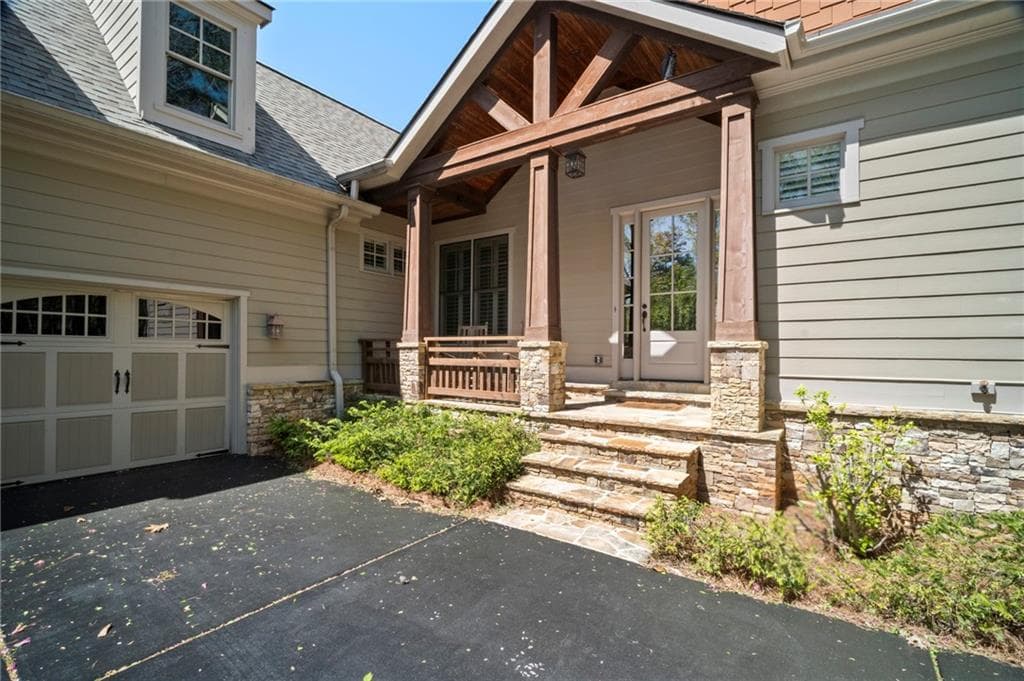 3 bedroom, 3 bathroom, 2,188 sq ft single family residence for sale at 16 Osi Way, Big Canoe, GA 30143 — photo 2