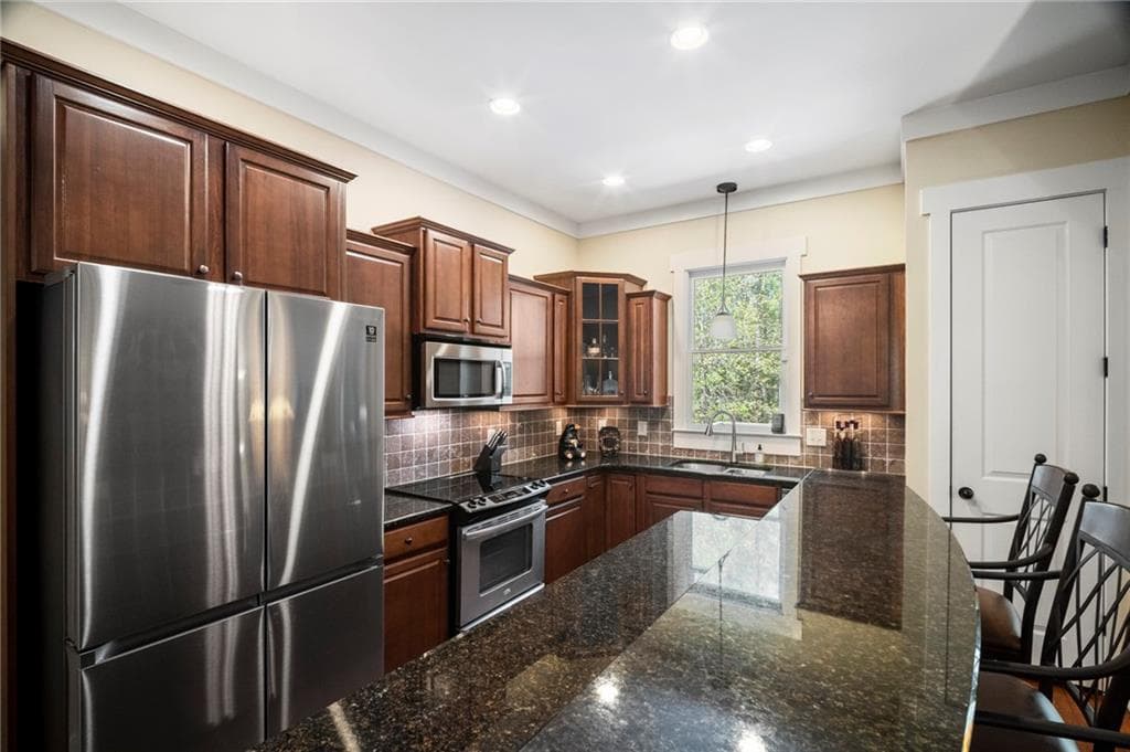 3 bedroom, 3 bathroom, 2,188 sq ft single family residence for sale at 16 Osi Way, Big Canoe, GA 30143 — photo 9