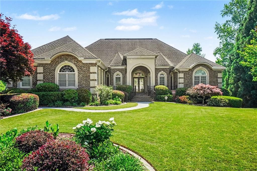 5035 Guilford Forest Drive, Atlanta, GA 30331 — most recent listing photo