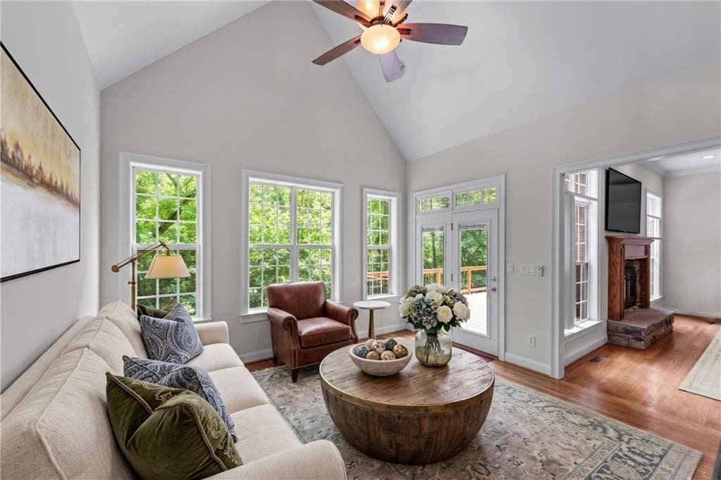 5 bedroom, 5 bathroom, 6,813 sq ft single family residence for sale at 6020 Cochran Mill Road, Chattahoochee Hills, GA 30268 — photo 4