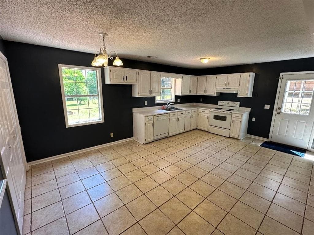 3 bedroom, 2 bathroom, 1,148 sq ft single family residence under contract at 159 Guyton Road, Sugar Valley, GA 30746 — photo 5