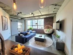 1 bedroom, 1 bathroom, 1,052 sq ft condominium for sale at 115 W Peachtree Place 707, Atlanta, GA 30313 — photo 4