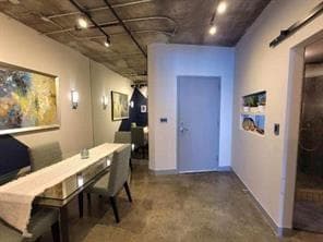 1 bedroom, 1 bathroom, 1,052 sq ft condominium for sale at 115 W Peachtree Place 707, Atlanta, GA 30313 — photo 6