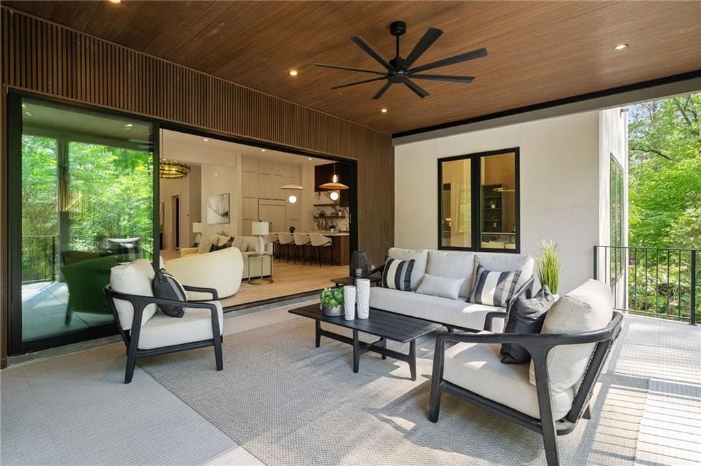 5 bedroom, 6 bathroom, 6,877 sq ft single family residence for sale at 3212 Towerview Drive, Atlanta, GA 30324 — photo 9