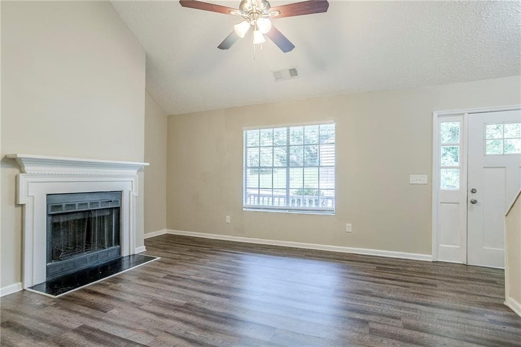 5 bedroom, 2 bathroom, 1,721 sq ft single family residence under contract at 3822 Conley Downs Lane, Decatur, GA 30034 — photo 9