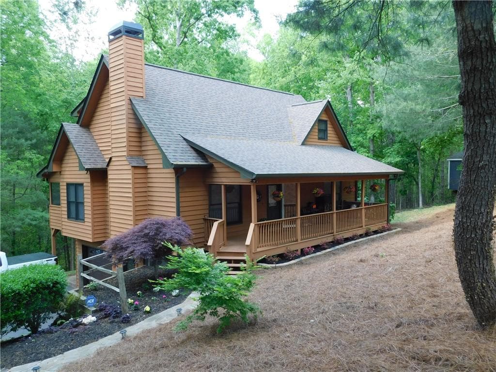3 bedroom, 3 bathroom, 2,816 sq ft single family residence sold at 192 Wild Deer Trace, Dawsonville, GA 30534
