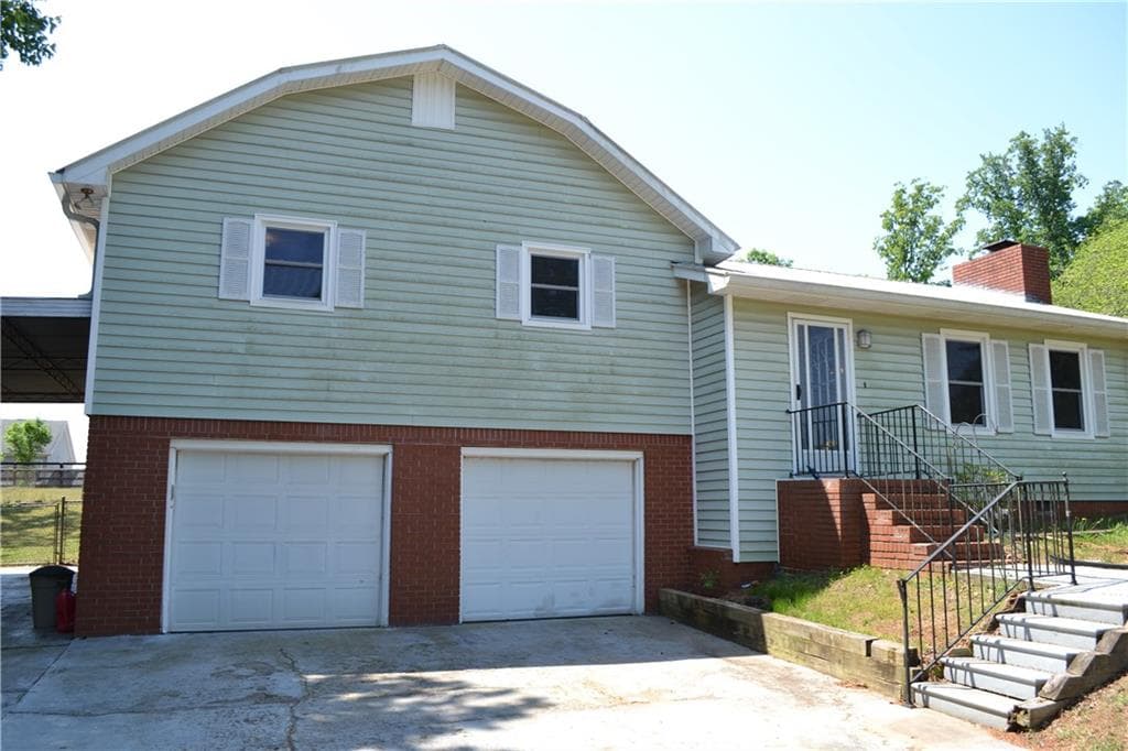105 Trickum Hills Drive, Woodstock, GA 30188 — most recent listing photo