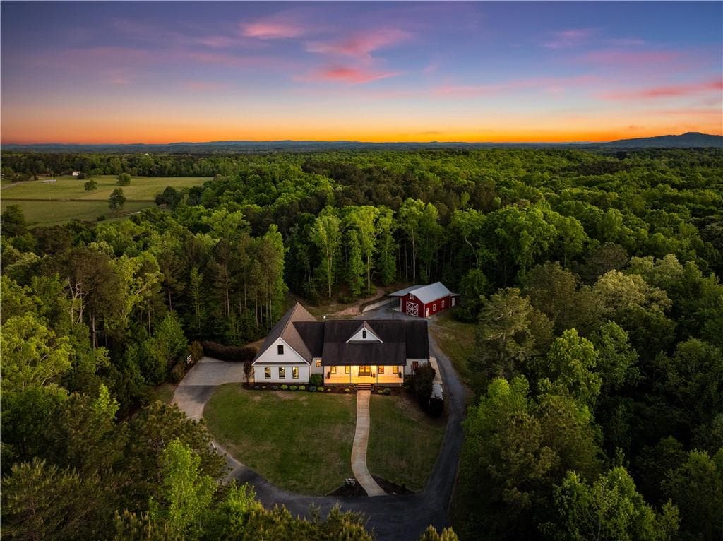 5 bedroom, 4 bathroom, 6,331 sq ft single family residence for sale at 3576 Rock Creek Road, Calhoun, GA 30701