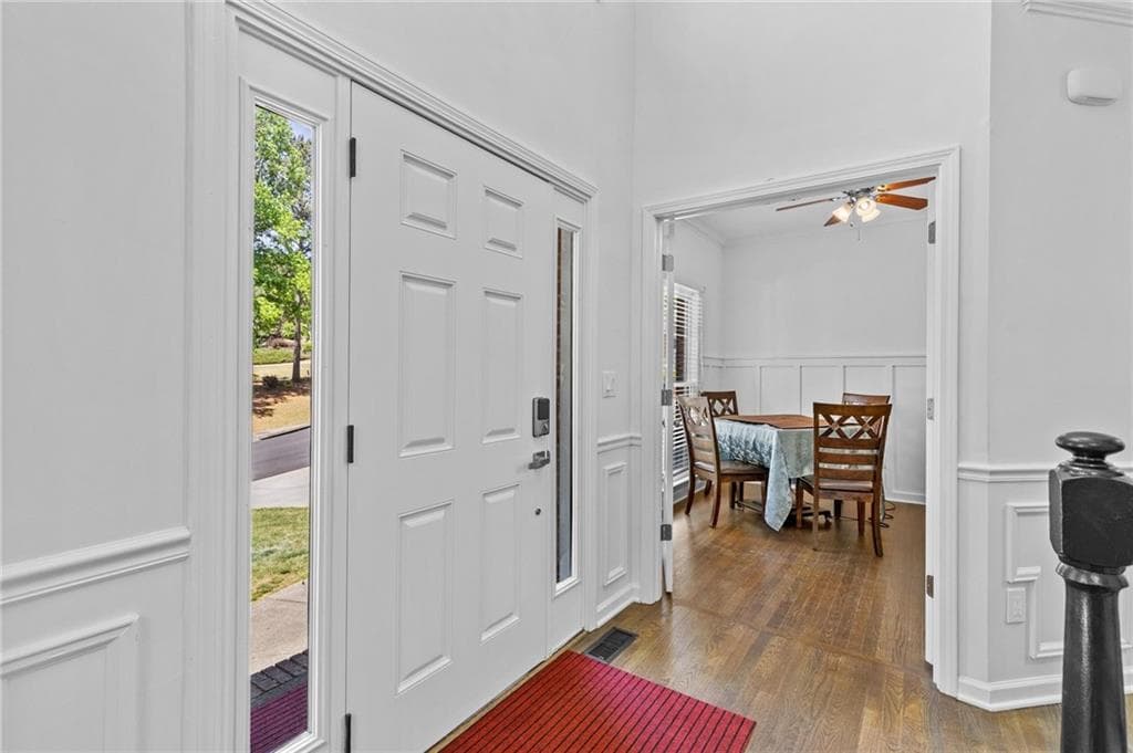 5 bedroom, 4 bathroom, 4,004 sq ft single family residence under contract at 515 Misthaven Court, Suwanee, GA 30024 — photo 4