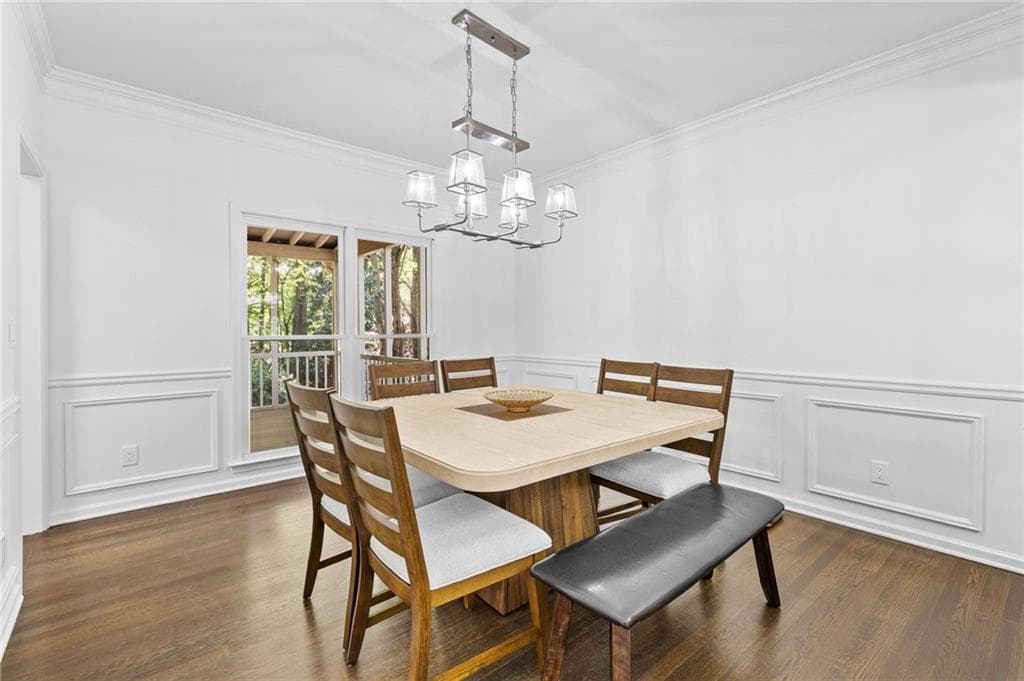 5 bedroom, 4 bathroom, 4,004 sq ft single family residence under contract at 515 Misthaven Court, Suwanee, GA 30024 — photo 10