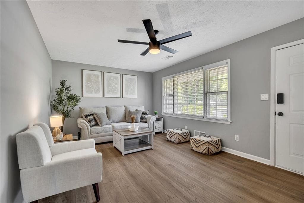 4 bedroom, 2 bathroom, 1,572 sq ft single family residence for sale at 3105 Highland Drive, Smyrna, GA 30080 — photo 6