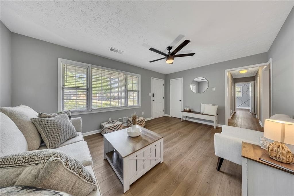 4 bedroom, 2 bathroom, 1,572 sq ft single family residence for sale at 3105 Highland Drive, Smyrna, GA 30080 — photo 8