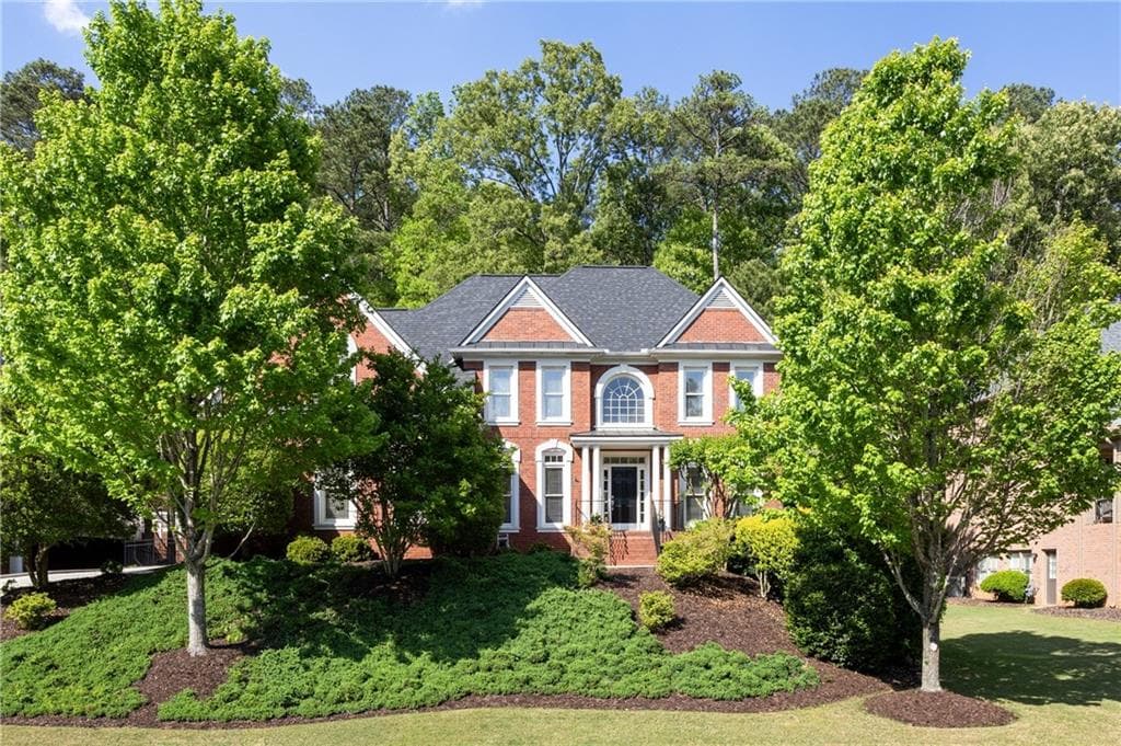 5 bedroom, 5 bathroom, 4,359 sq ft single family residence sold at 8485 High Hampton Chase, Alpharetta, GA 30022