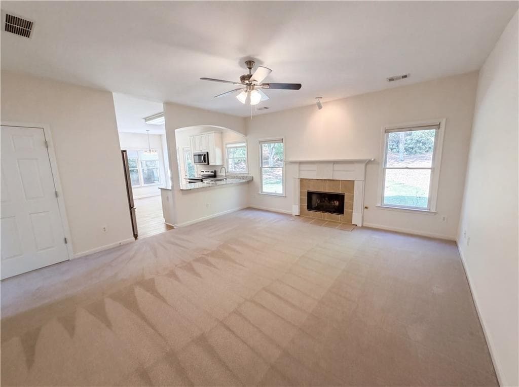 4 bedroom, 3 bathroom, 2,212 sq ft single family residence under contract at 3772 Havenmist Cove, Suwanee, GA 30024 — photo 3