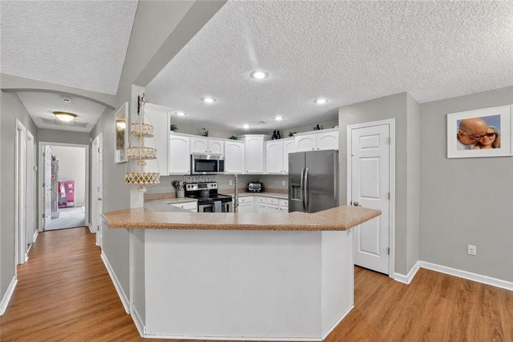 4 bedroom, 2 bathroom, 2,300 sq ft single family residence for sale at 359 Poole Road, Ludowici, GA 31316 — photo 9