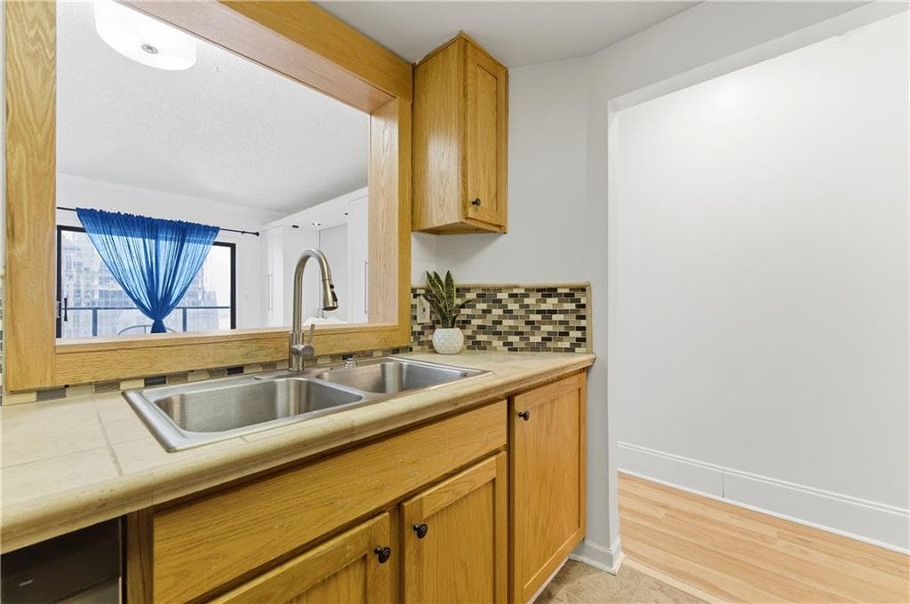 1 bedroom, 1 bathroom, 457 sq ft condominium for sale at 1280 W Peachtree Street 2814, Atlanta, GA 30309 — photo 8