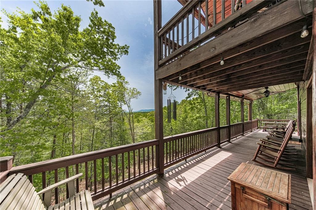 3 bedroom, 3 bathroom, 2,370 sq ft single family residence for sale at 88 Black Gum Lane, Blue Ridge, GA 30513 — photo 8