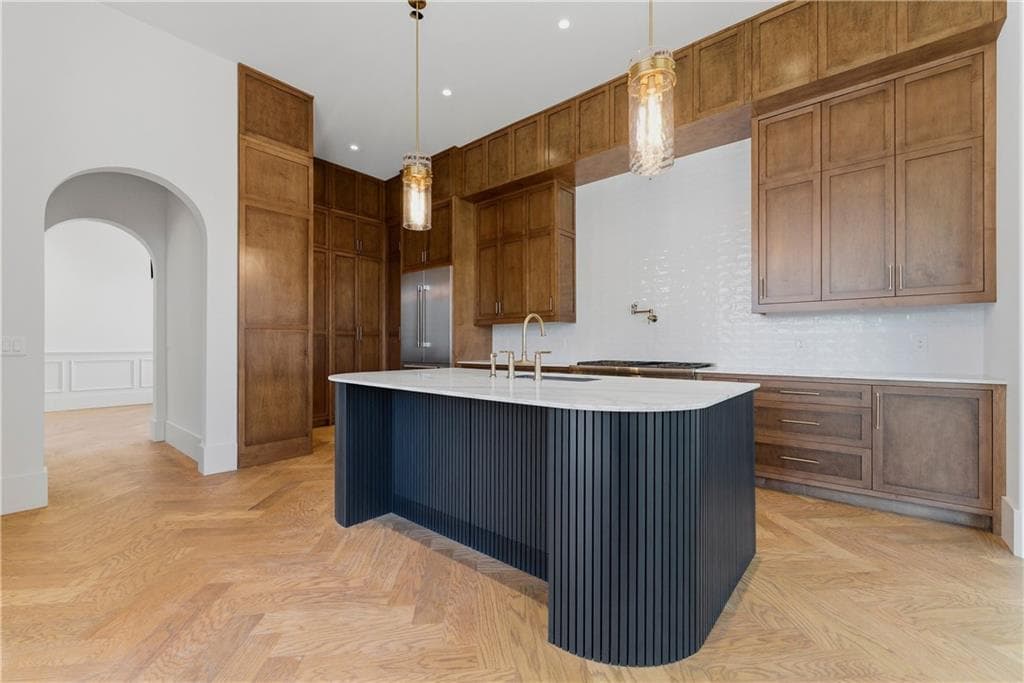6 bedroom, 6 bathroom, 6,204 sq ft single family residence for sale at 1366 Wessyngton Road, Atlanta, GA 30306 — photo 6