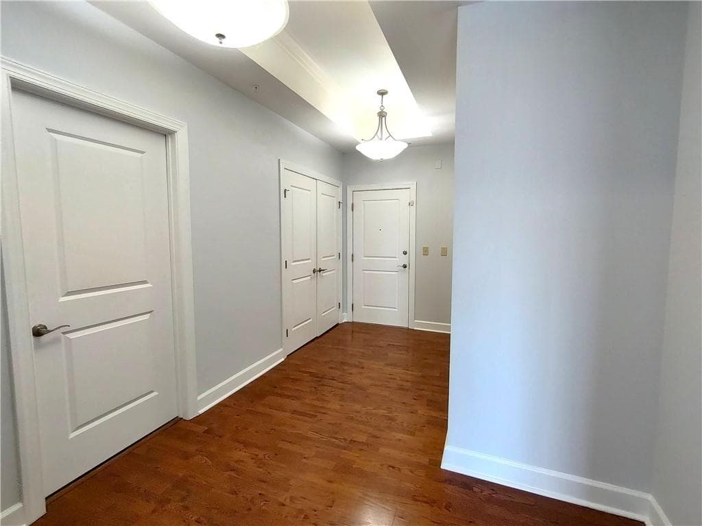 3 bedroom, 3 bathroom, 2,160 sq ft condominium for rent at 2950 Mount Wilkinson Parkway 402, Atlanta, GA 30339 for $3,995 a month — photo 5