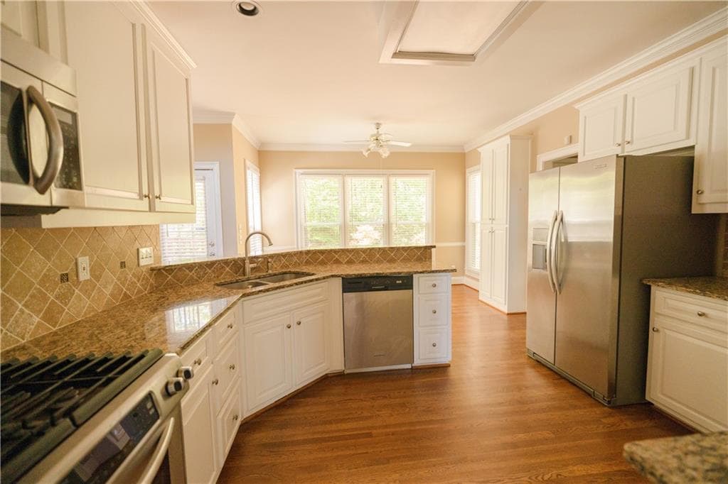 4 bedroom, 4 bathroom, 3,977 sq ft single family residence for sale at 1858 De Winton Place, Lawrenceville, GA 30043 — photo 8