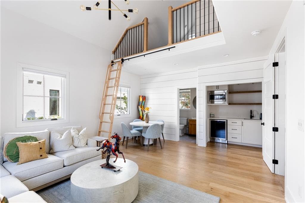 5 bedroom, 5 bathroom, 3,478 sq ft single family residence for sale at 326 Mado Lane, Chattahoochee Hills, GA 30268 — photo 6