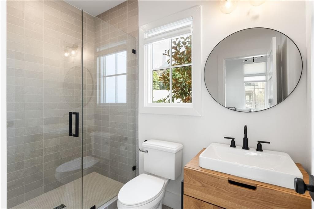 5 bedroom, 5 bathroom, 3,478 sq ft single family residence for sale at 326 Mado Lane, Chattahoochee Hills, GA 30268 — photo 8