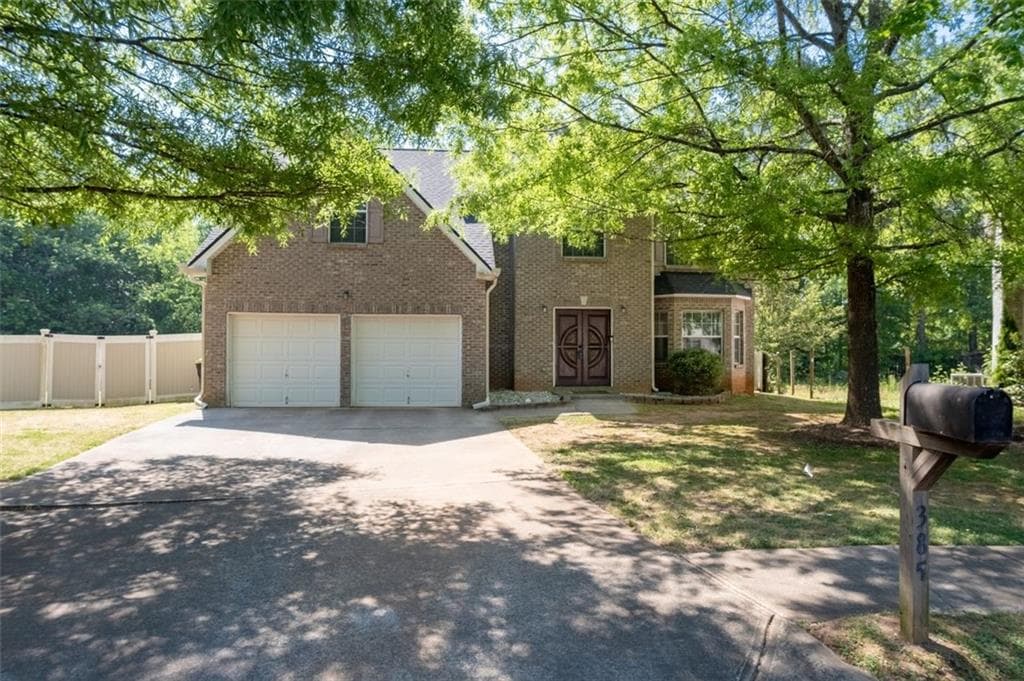 4 bedroom, 3 bathroom, 2,950 sq ft single family residence sold at 385 Kentwood Springs Drive, Hampton, GA 30228