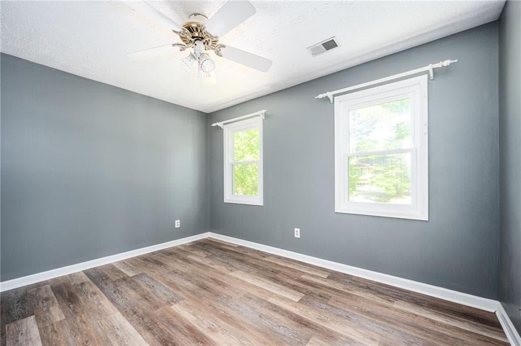 4 bedroom, 3 bathroom, 2,250 sq ft single family residence under contract at 3140 Milford Chse, Marietta, GA 30008 — photo 9