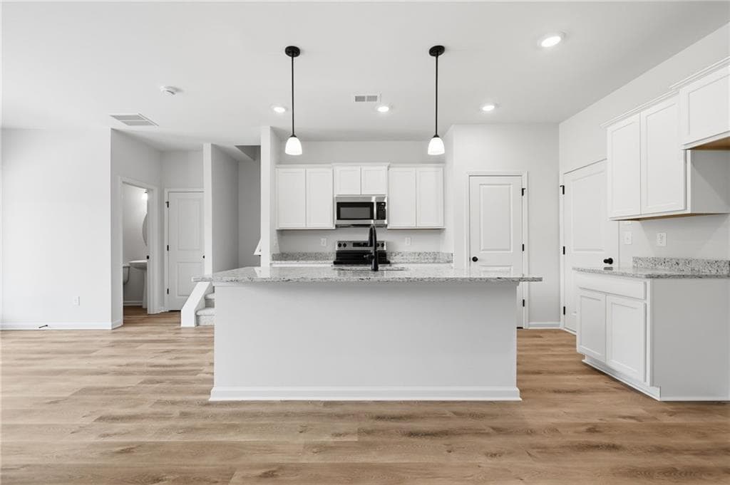3 bedroom, 3 bathroom, 1,713 sq ft townhouse for rent at 299 Summit View Lane 5, Jasper, GA 30143 for $2,050 a month — photo 3