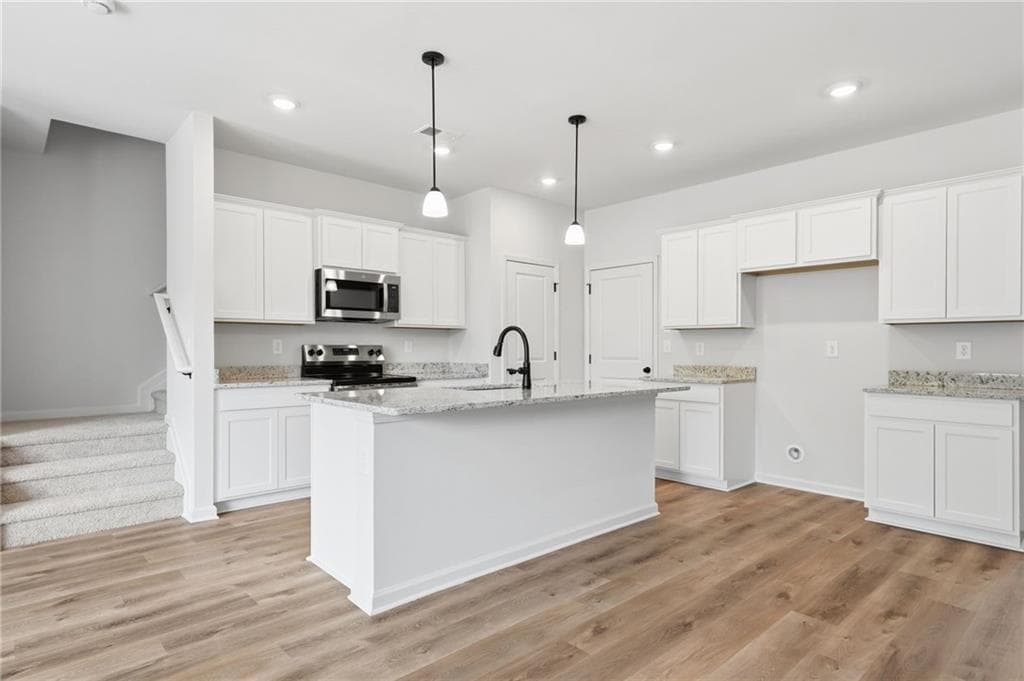 3 bedroom, 3 bathroom, 1,713 sq ft townhouse for rent at 299 Summit View Lane 5, Jasper, GA 30143 for $2,050 a month — photo 5