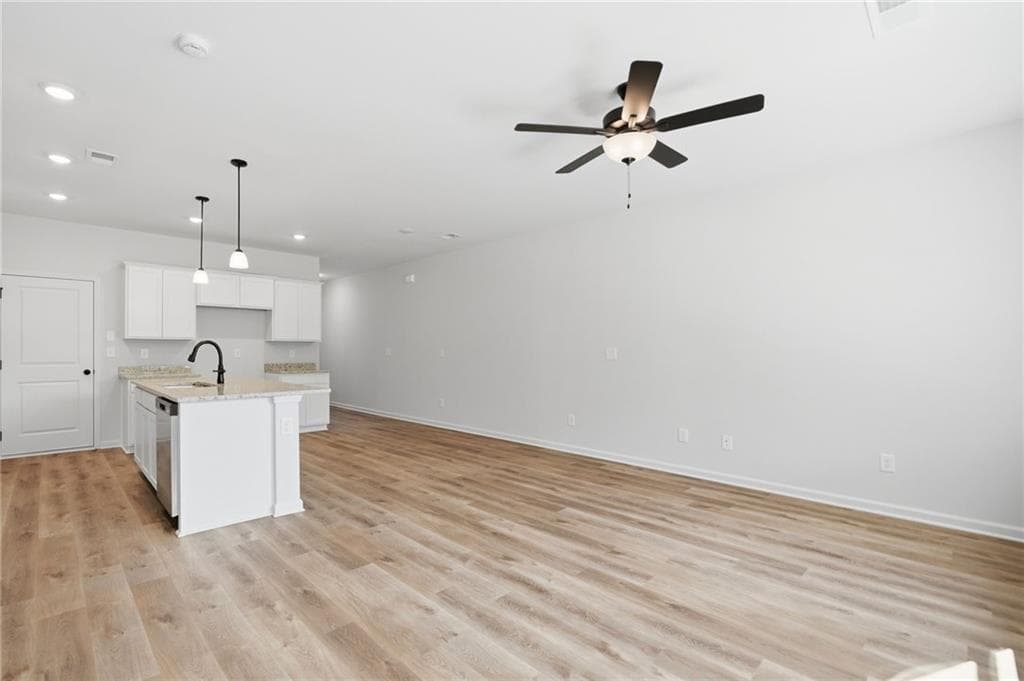 3 bedroom, 3 bathroom, 1,713 sq ft townhouse for rent at 299 Summit View Lane 5, Jasper, GA 30143 for $2,050 a month — photo 6