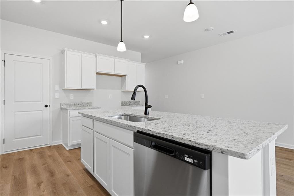 3 bedroom, 3 bathroom, 1,713 sq ft townhouse for rent at 299 Summit View Lane 5, Jasper, GA 30143 for $2,050 a month — photo 8