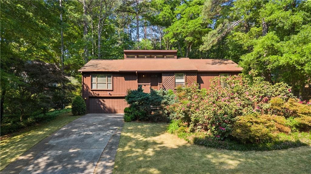 1530 Brookcliff Circle, Marietta, GA 30062 — most recent listing photo