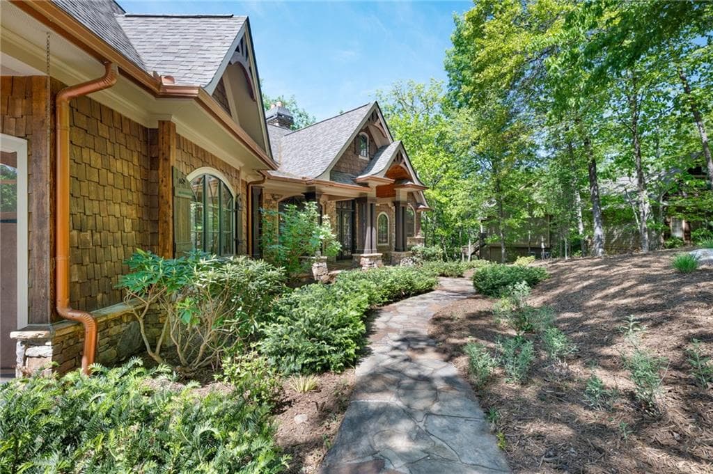 5 bedroom, 5 bathroom, 5,207 sq ft single family residence for sale at 160 Bluestern Drive, Big Canoe, GA 30143 — photo 3