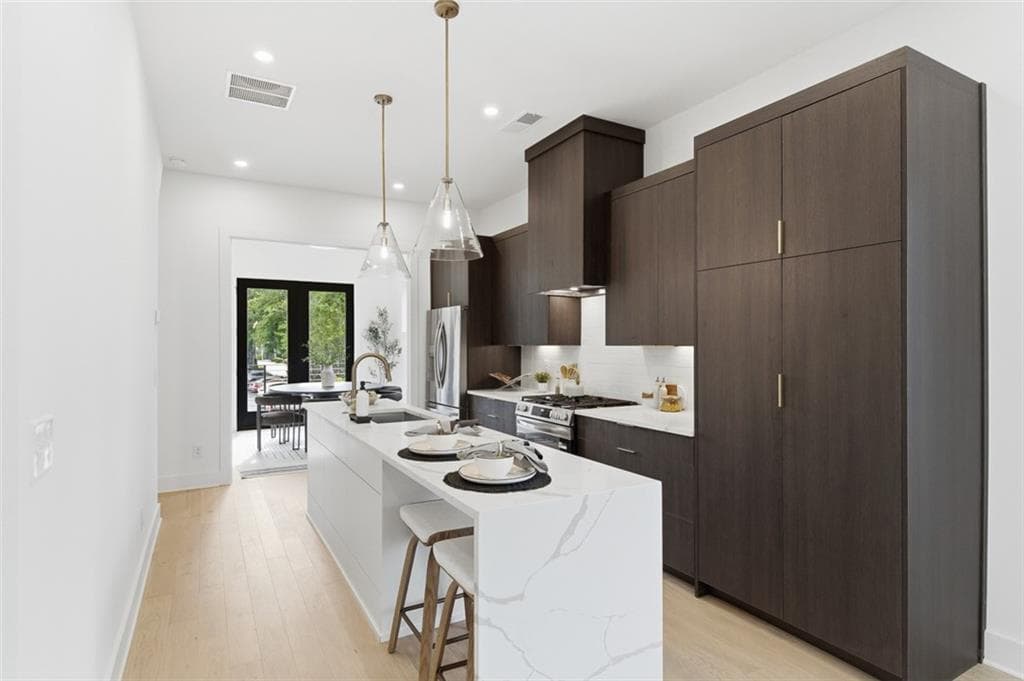 4 bedroom, 4 bathroom, 1,818 sq ft townhouse under contract at 1198 Penny Lane, Atlanta, GA 30324 — photo 9
