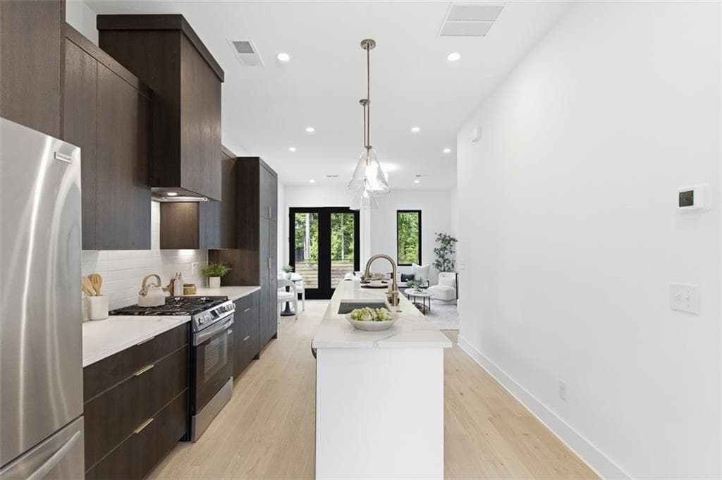 4 bedroom, 4 bathroom, 1,818 sq ft townhouse under contract at 1198 Penny Lane, Atlanta, GA 30324 — photo 10