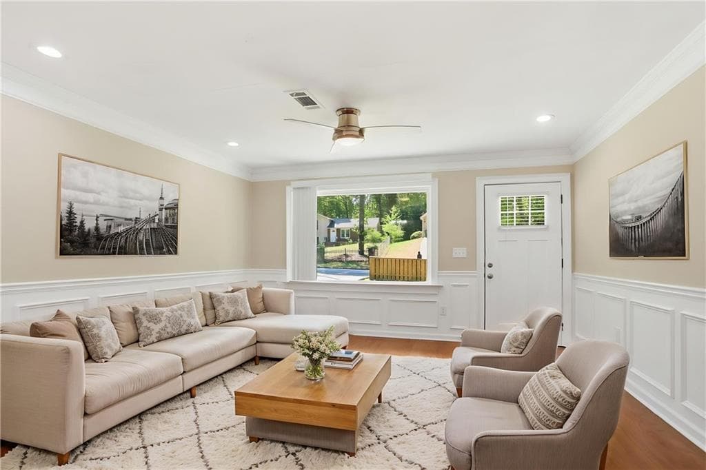 2 bedroom, 2 bathroom, 960 sq ft single family residence for sale at 3575 Fairburn Place, Atlanta, GA 30331 — photo 4