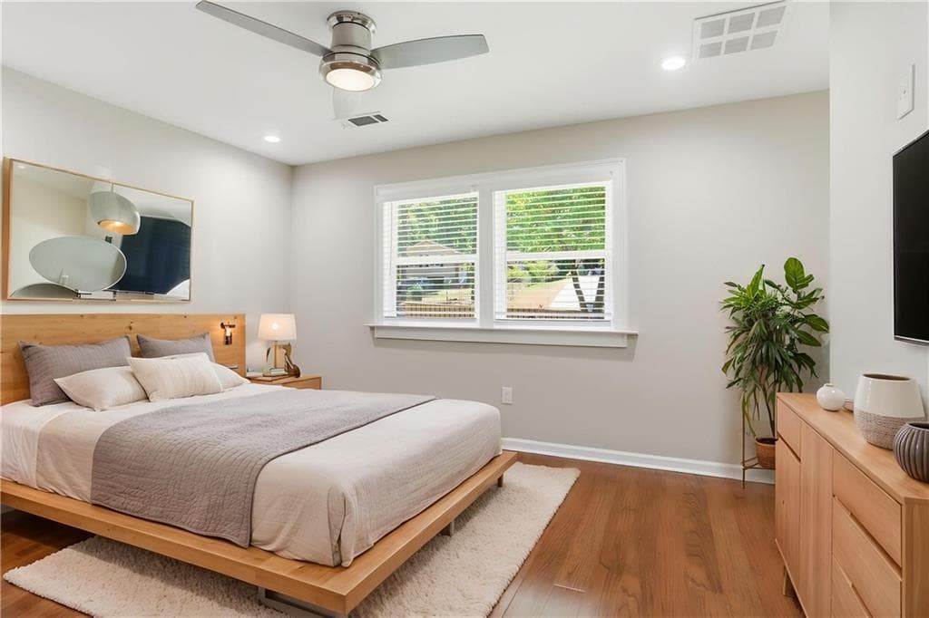 2 bedroom, 2 bathroom, 960 sq ft single family residence for sale at 3575 Fairburn Place, Atlanta, GA 30331 — photo 8