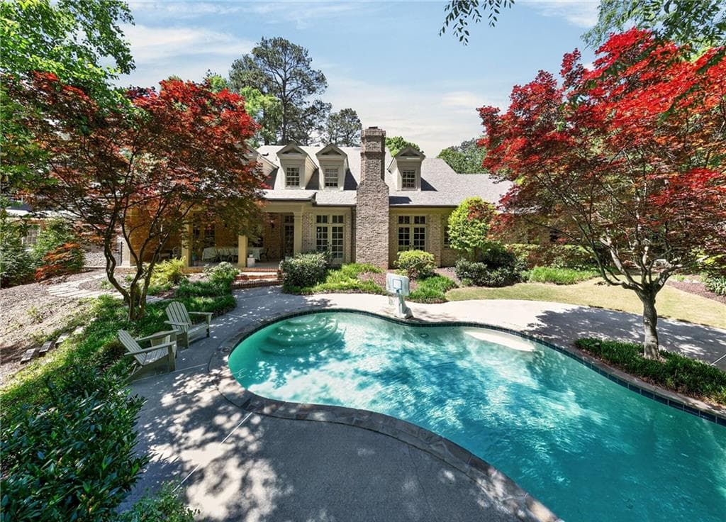 6 bedroom, 8 bathroom, 7,340 sq ft single family residence for sale at 4917 Rebel Trail, Atlanta, GA 30327 — photo 7