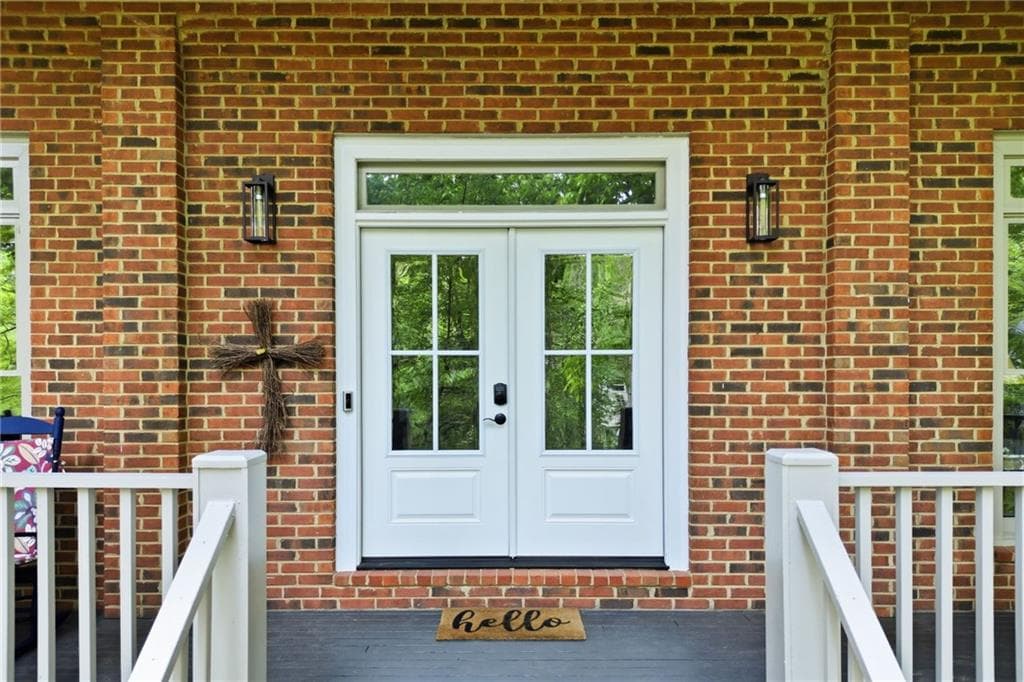 4 bedroom, 4 bathroom, 3,464 sq ft single family residence under contract at 130 Farm Hill Circle, Roswell, GA 30075 — photo 4