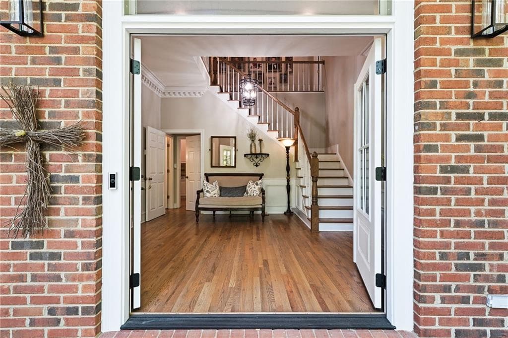4 bedroom, 4 bathroom, 3,464 sq ft single family residence under contract at 130 Farm Hill Circle, Roswell, GA 30075 — photo 7
