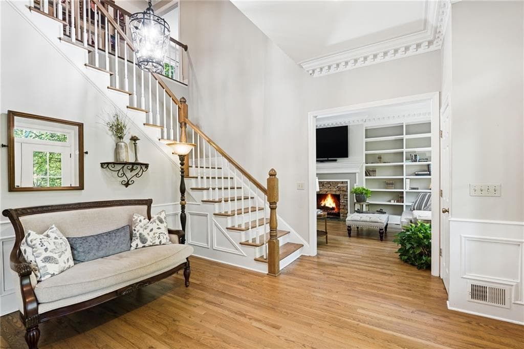 4 bedroom, 4 bathroom, 3,464 sq ft single family residence under contract at 130 Farm Hill Circle, Roswell, GA 30075 — photo 9