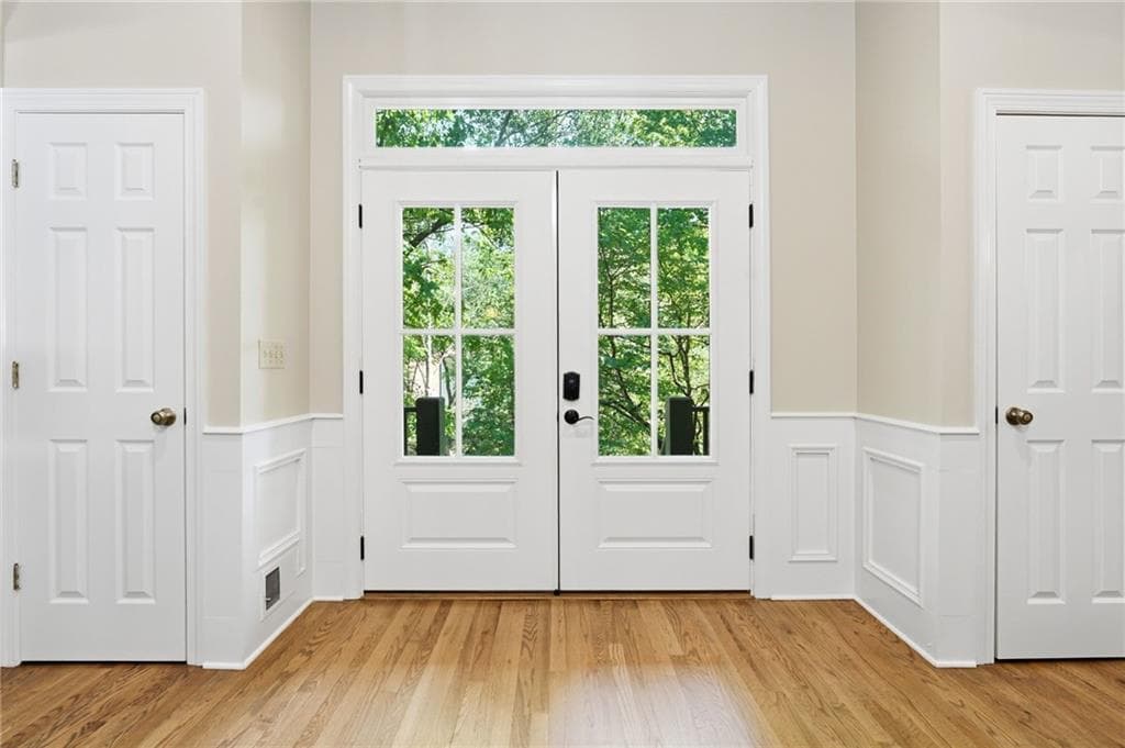 4 bedroom, 4 bathroom, 3,464 sq ft single family residence under contract at 130 Farm Hill Circle, Roswell, GA 30075 — photo 10