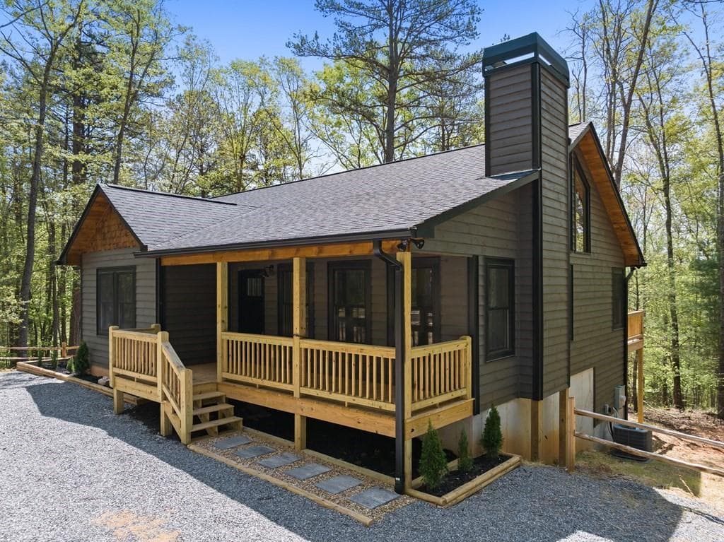 3 bedroom, 2 bathroom, 1,524 sq ft single family residence under contract at 150 Williams Branch Drive, Morganton, GA 30560 — photo 2