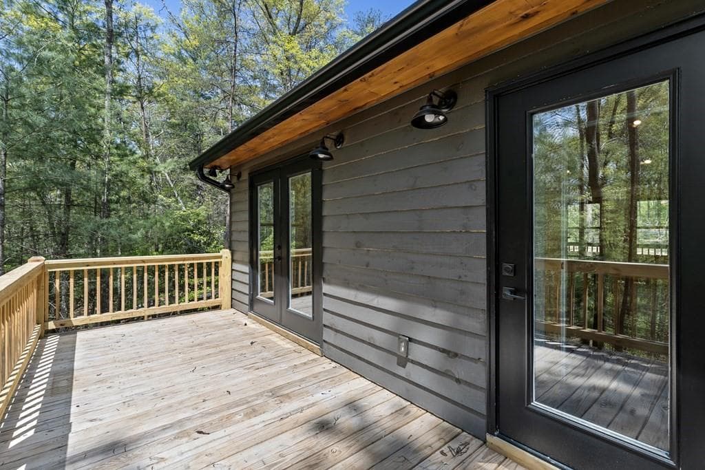 3 bedroom, 2 bathroom, 1,524 sq ft single family residence under contract at 150 Williams Branch Drive, Morganton, GA 30560 — photo 5