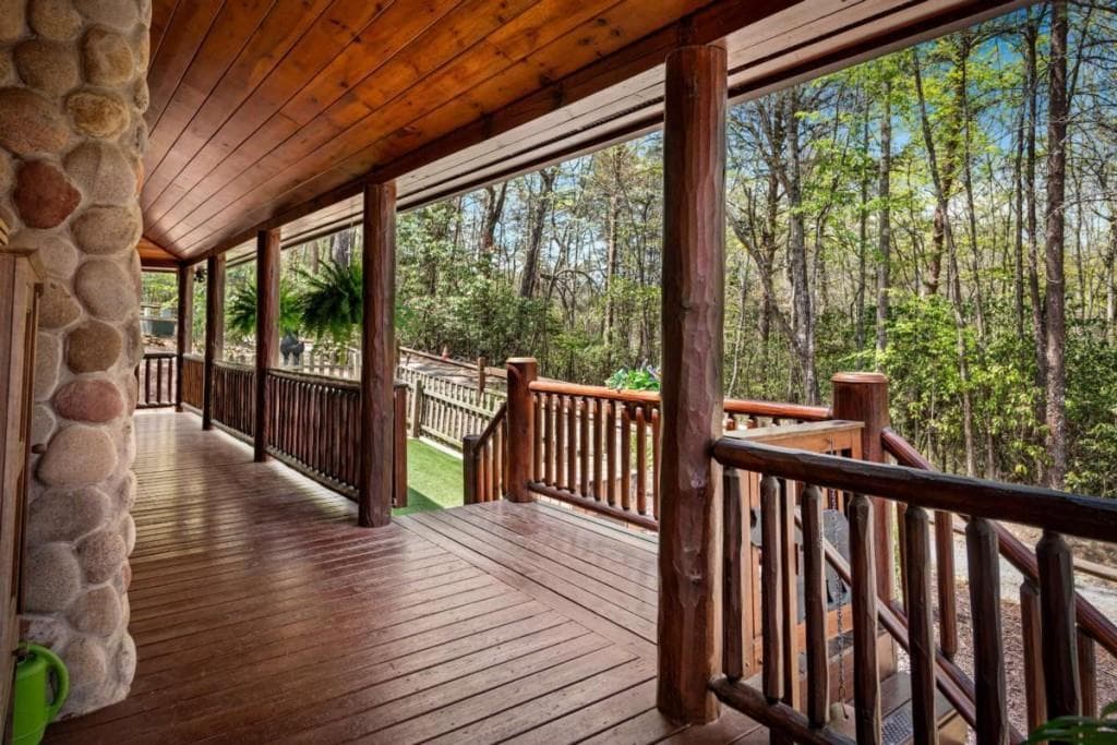 4 bedroom, 4 bathroom, 2,240 sq ft single family residence for sale at 245 Davenport Mountain Road 3, Blue Ridge, GA 30513 — photo 5