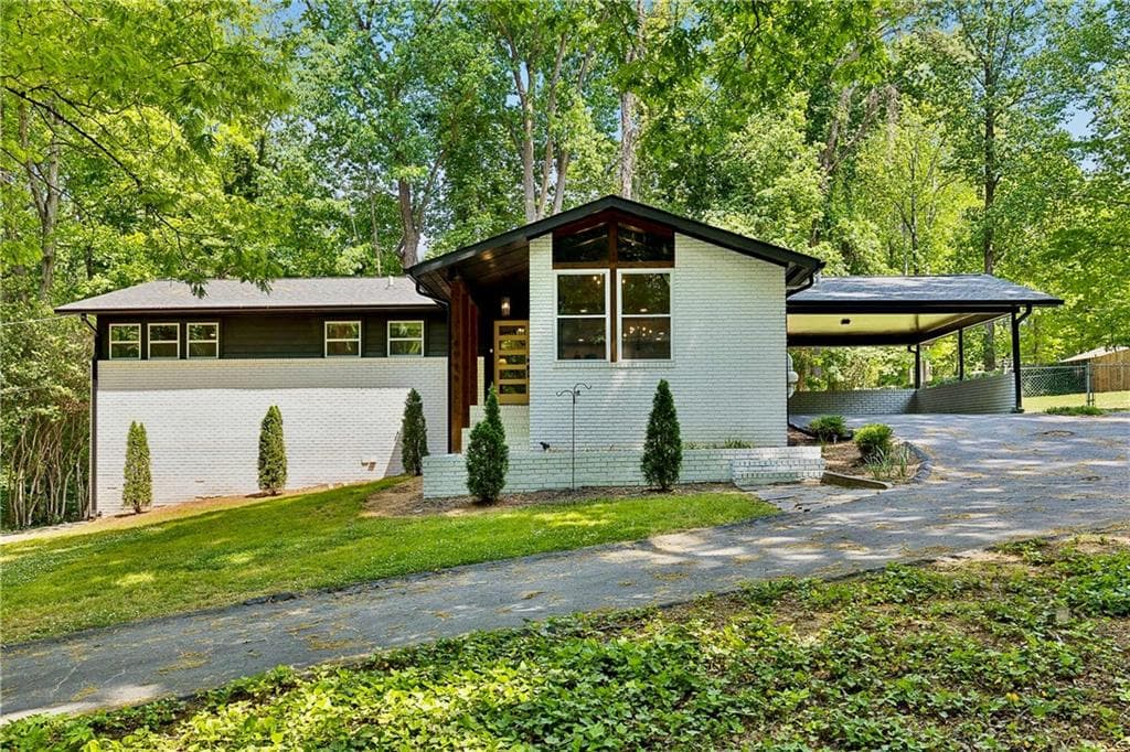 4599 Somerset Road, Smyrna, GA 30082 — most recent listing photo