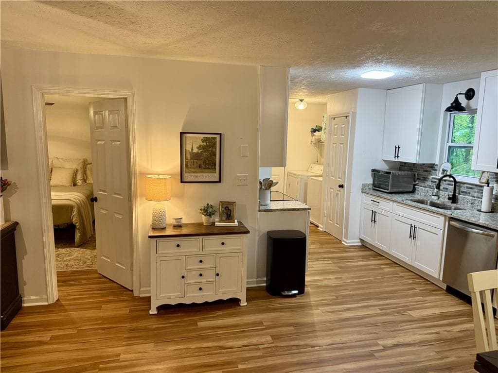 3 bedroom, 2 bathroom, 1,144 sq ft single family residence under contract at 140 Rosewood Drive, Dallas, GA 30132 — photo 5