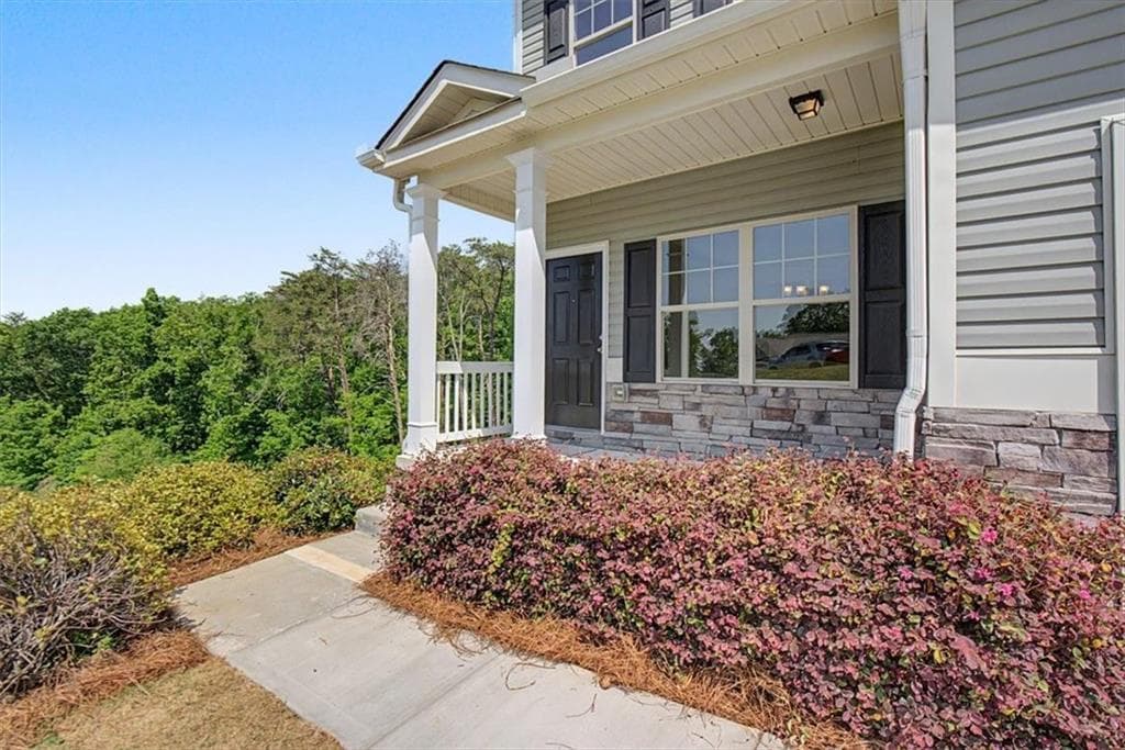 4 bedroom, 3 bathroom, 2,116 sq ft single family residence under contract at 131 Caseys Ridge Road, Rockmart, GA 30153 — photo 2